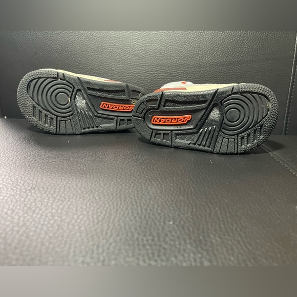 **Jordan 3 Reimagined White Cement (Size 4C) - Toddler Edition** - Picture 9 of 9